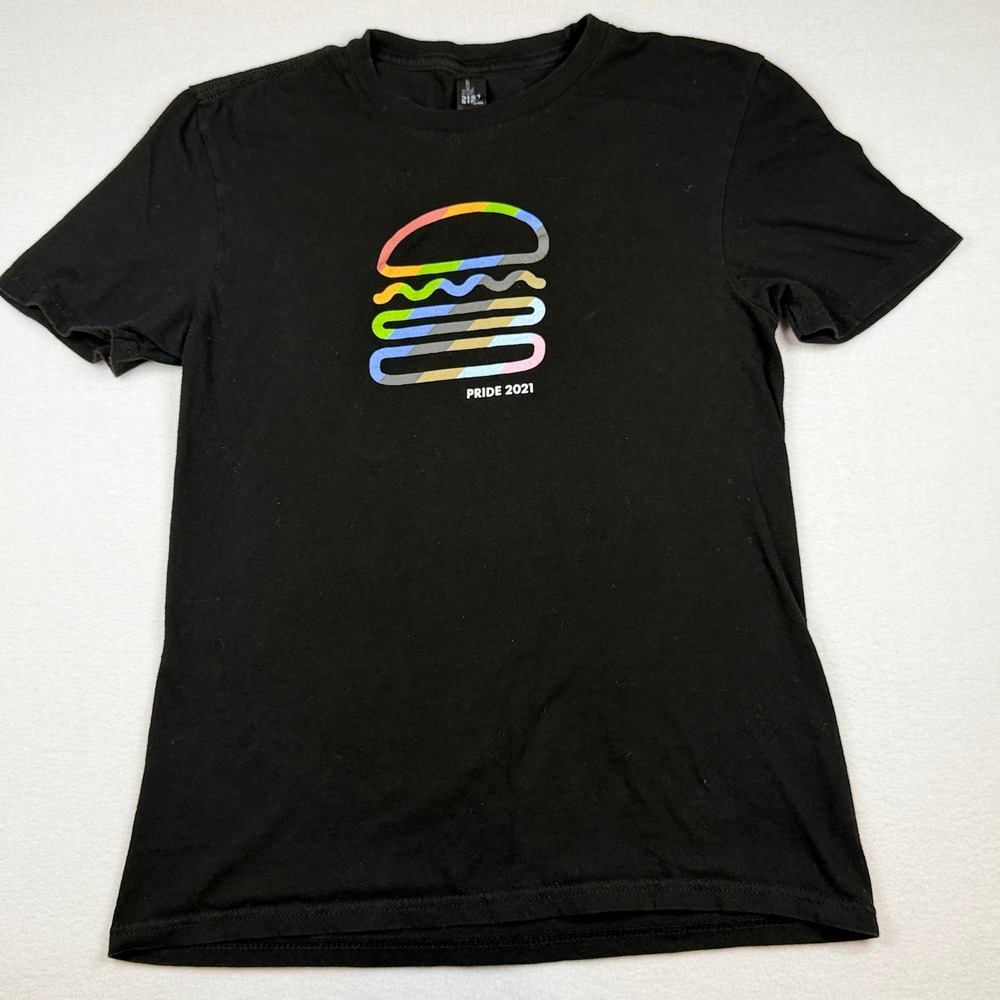 Shake Shack Pride 2021 Rainbow Burger Graphic Tee Black XS District Concert Tee